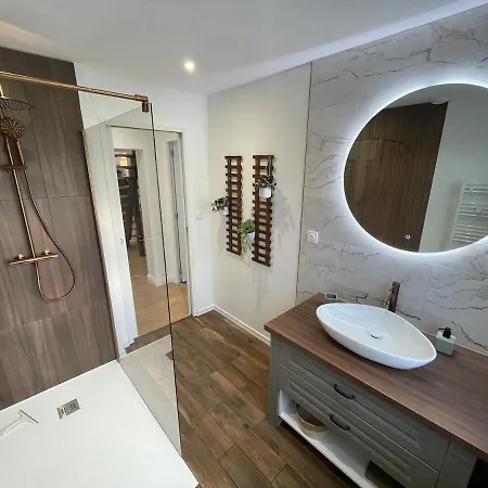 Hebergement Holiday home